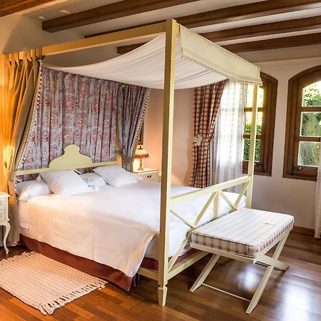 El Castell De Ciutat - Relais & Chateaux La Seu d'Urgell Zewnętrze zdjęcie