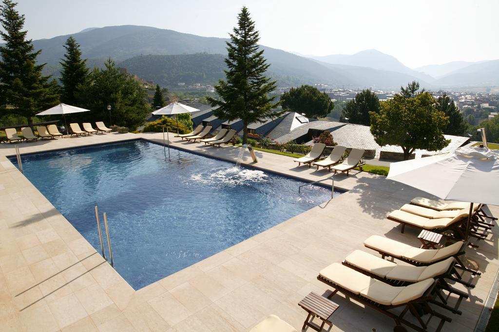 El Castell De Ciutat - Relais & Chateaux La Seu d'Urgell Zewnętrze zdjęcie