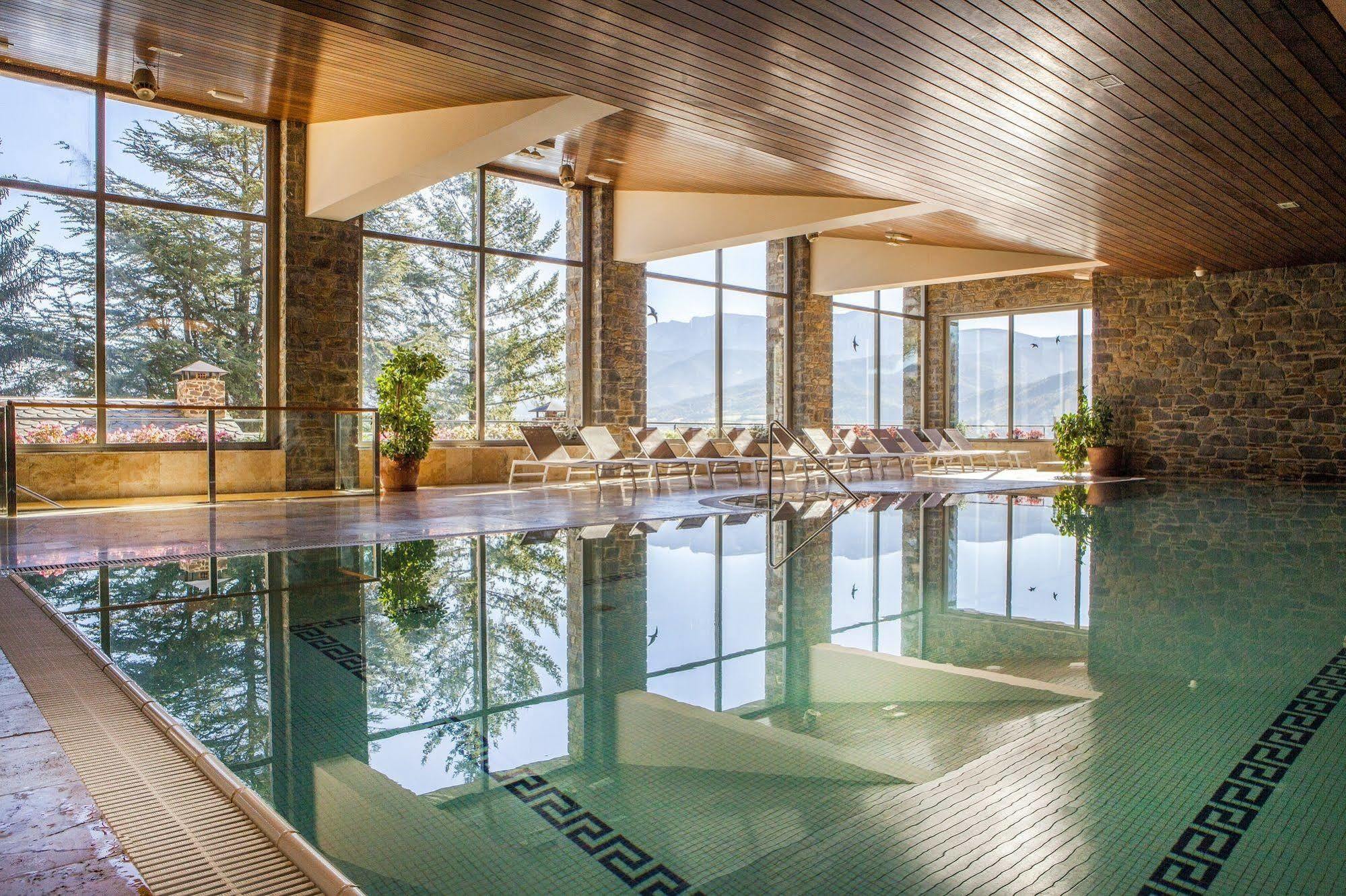 El Castell De Ciutat - Relais & Chateaux La Seu d'Urgell Zewnętrze zdjęcie